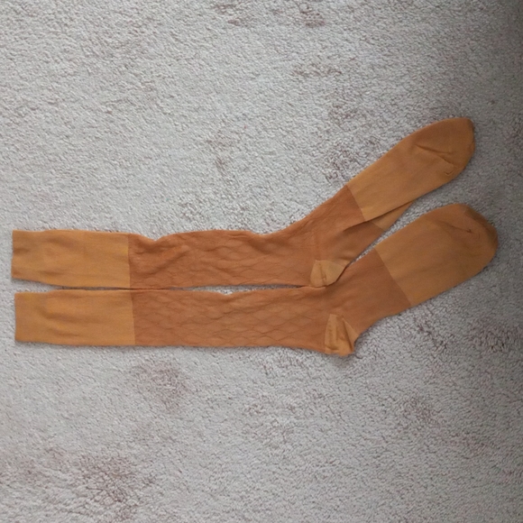 Women's Gold Trouser Socks - Picture 1 of 2